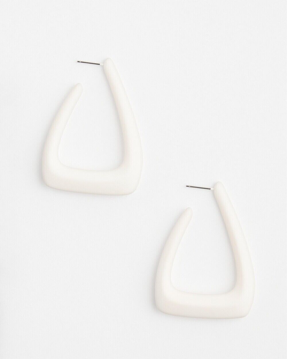 CHICO'S NO DROOP ECRU COATED HOOPS EARRINGS