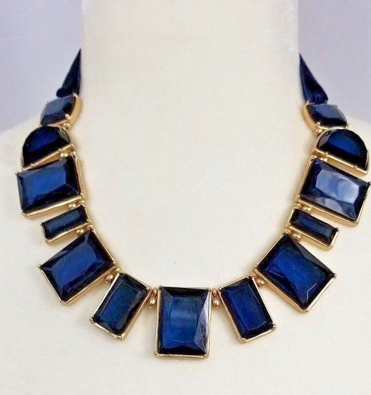 CHICO'S CORRIN BIB NECKLACE