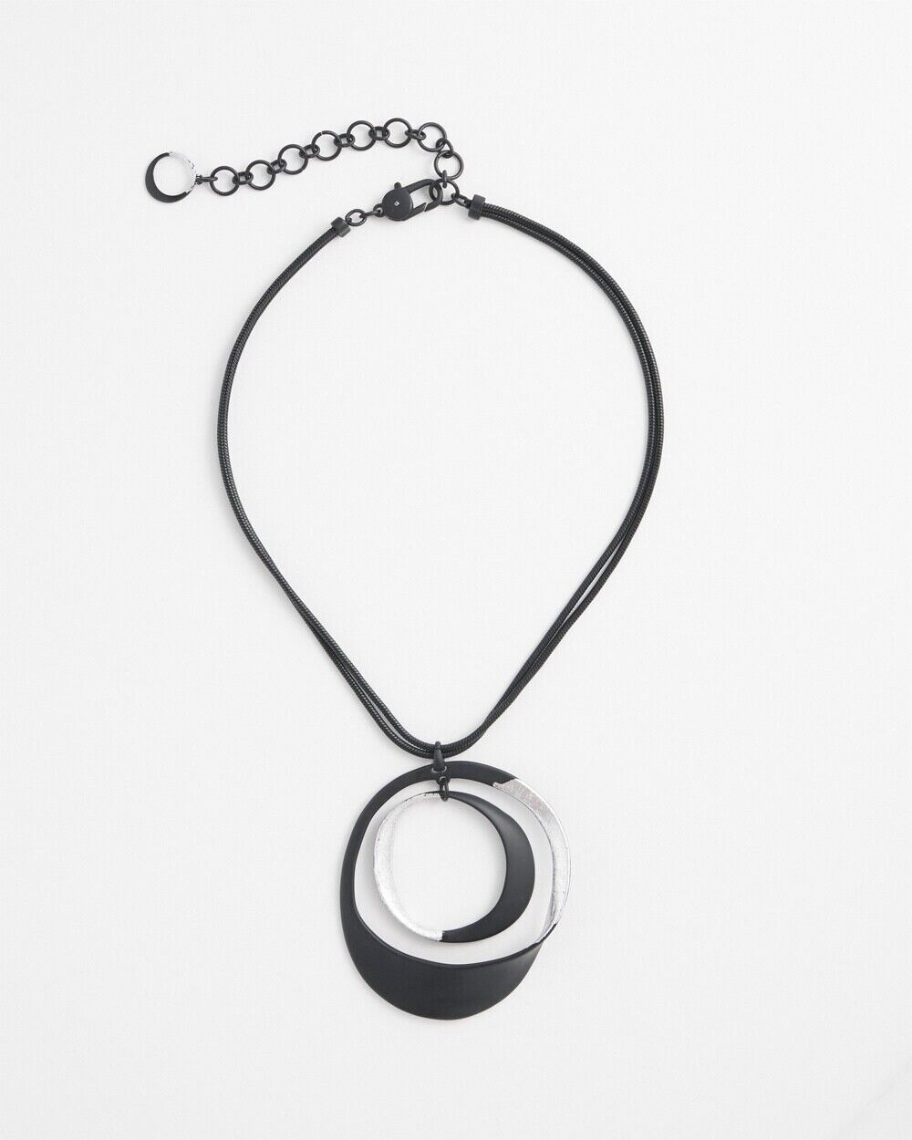CHICO'S SILVER-TONE CIRCLE PENDANT NECKLACE