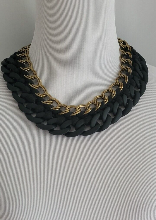 CHICO' S BLACK LINKS COLLAR NECKLACE