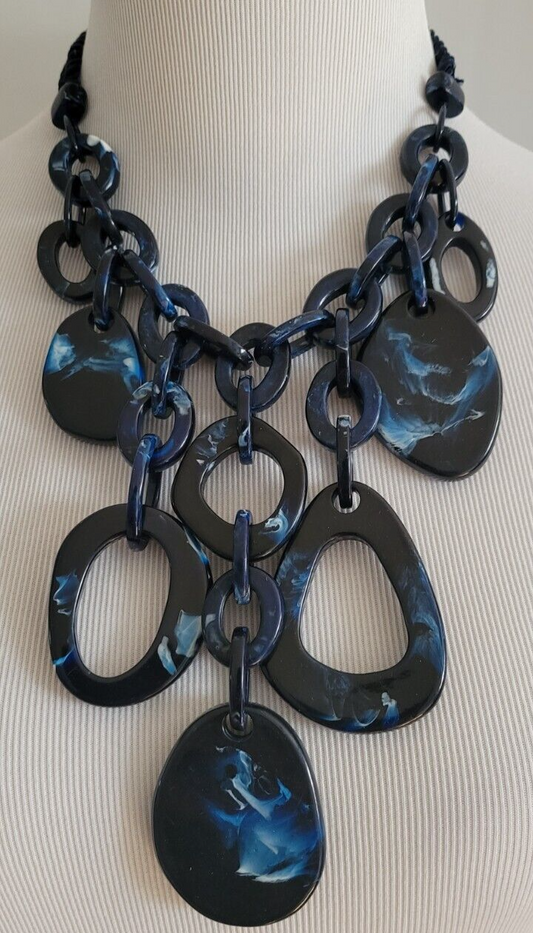 CHICO'S BLUE BIB NECKLACE