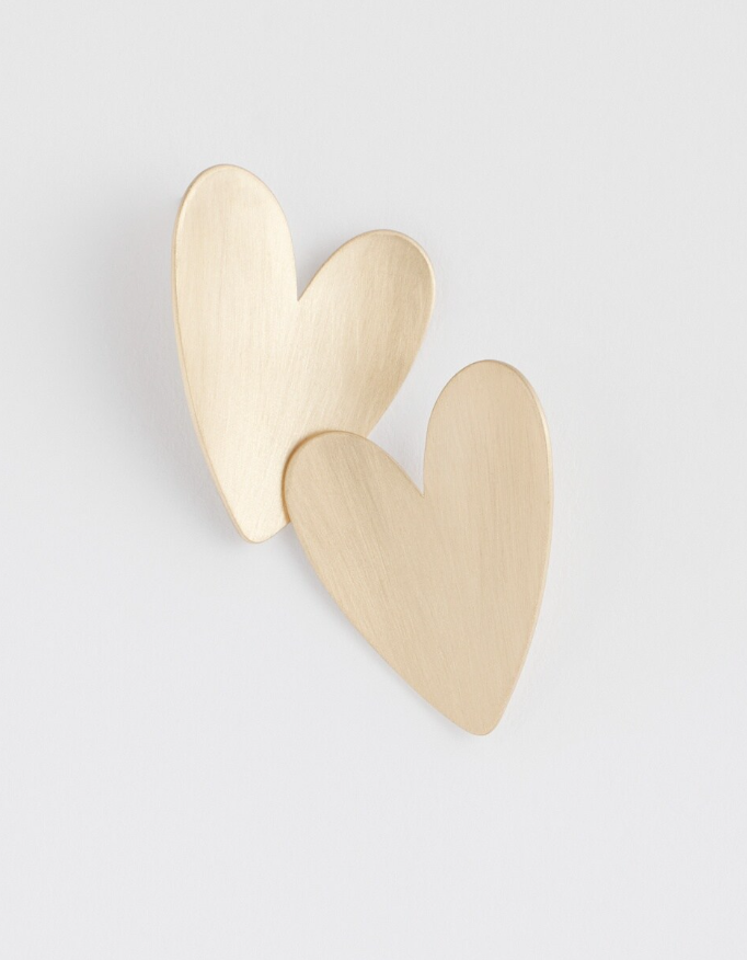 CHICO'S GOLD TONE STUD HEART EARRINGS