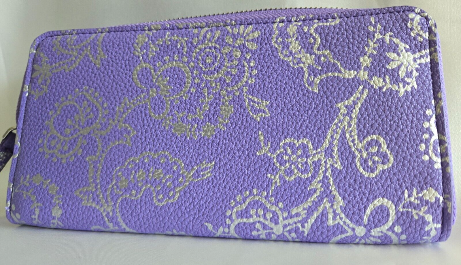 Vera Bradley Essential Continental Wallet, Cotswolds Dahlia Purple
