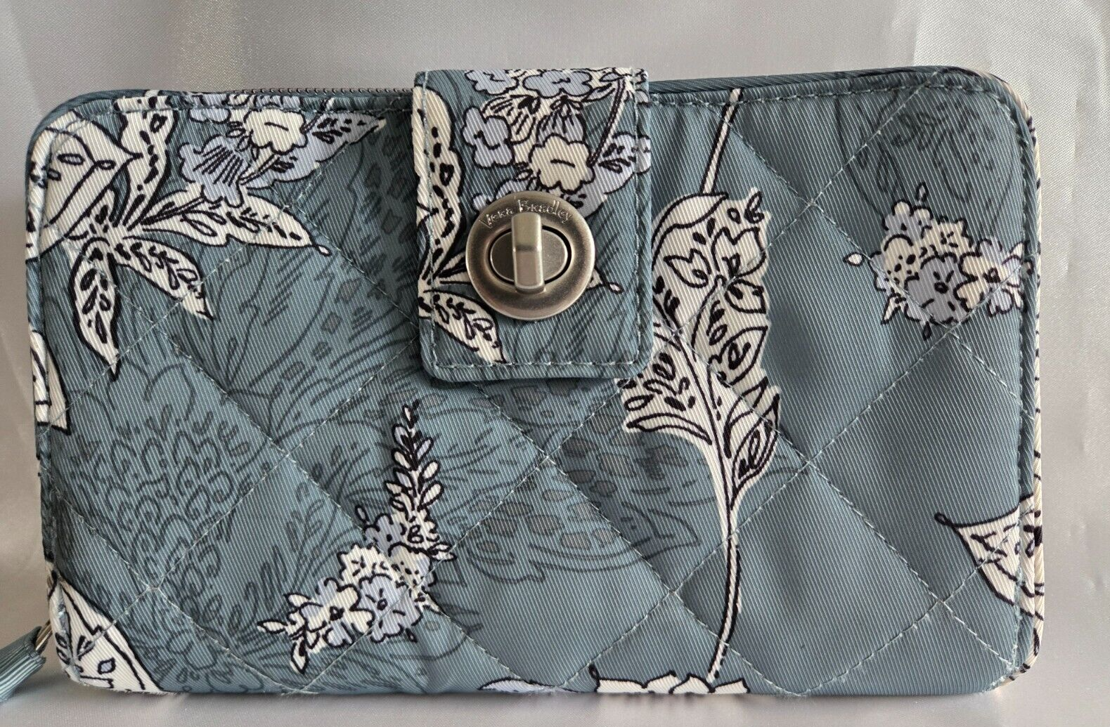 Vera Bradley Women's Performance Twill Turnlock Wallet, Tiger Lily Blue Oar