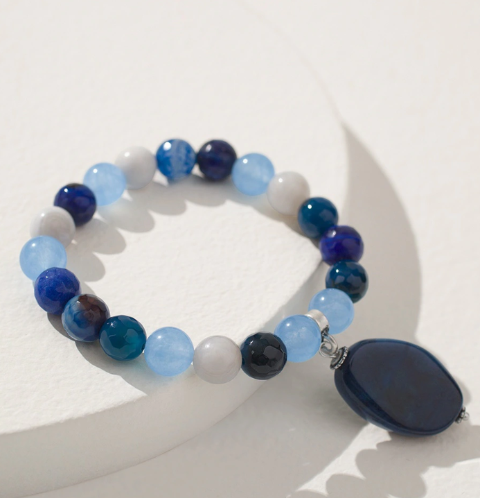 CHICO'S JADE AND AGATE STRETCH BRACELET