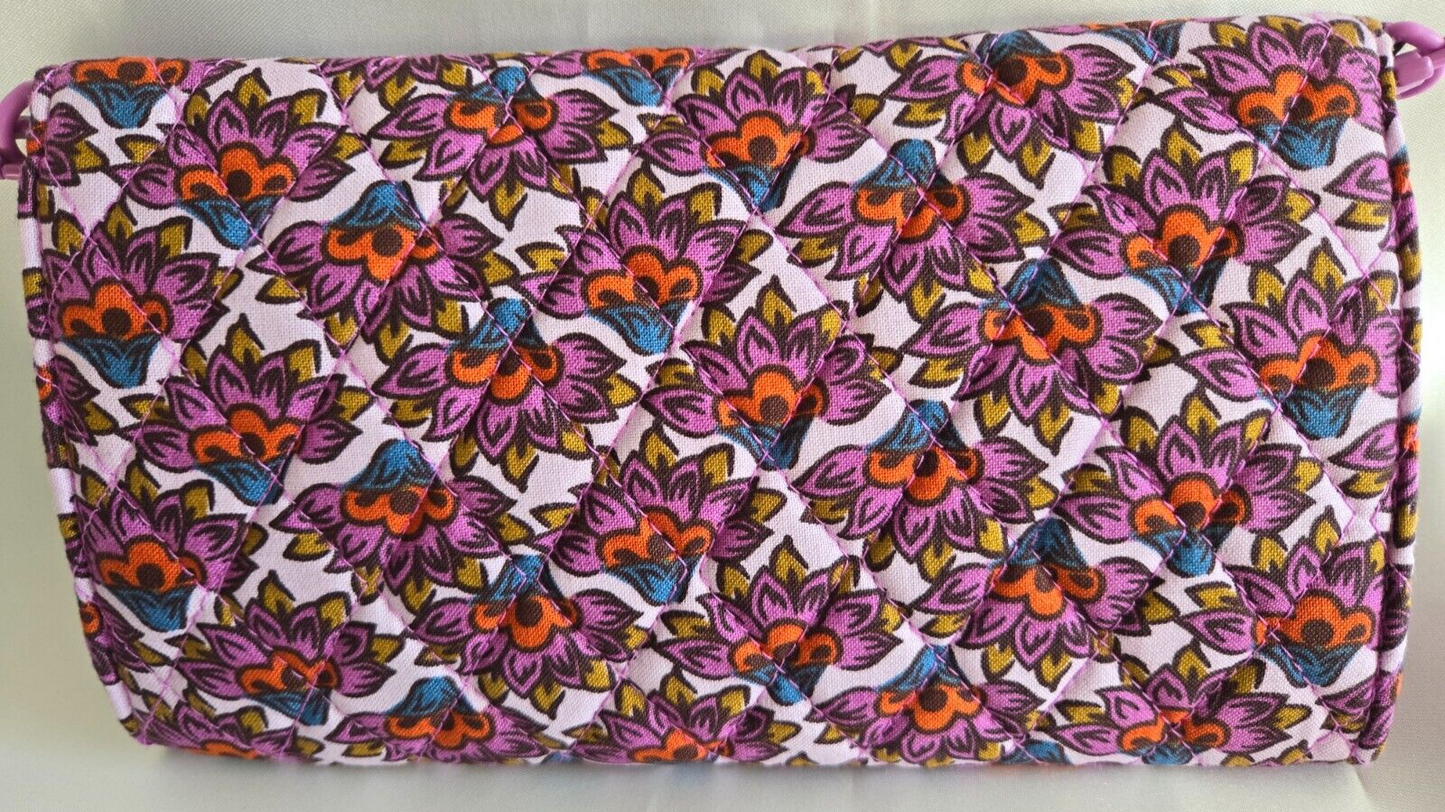 Vera Bradley Crossbody Body, Scaevola Fan