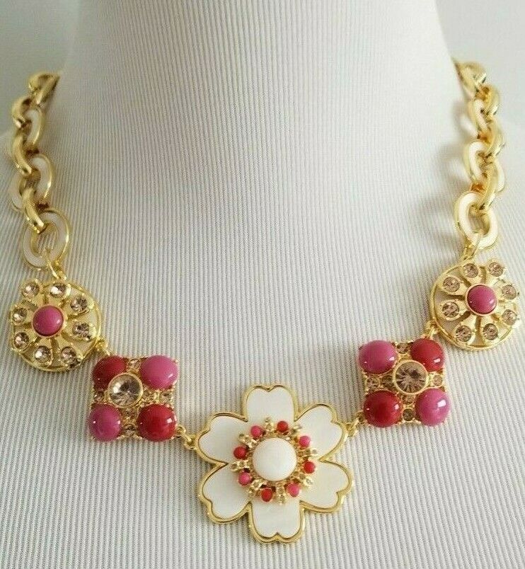 TALBOTS FLOWER STATEMENT NECKLACE