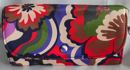 Vera Bradley Wildwood Wallet Crossbody, Bossanova Bold