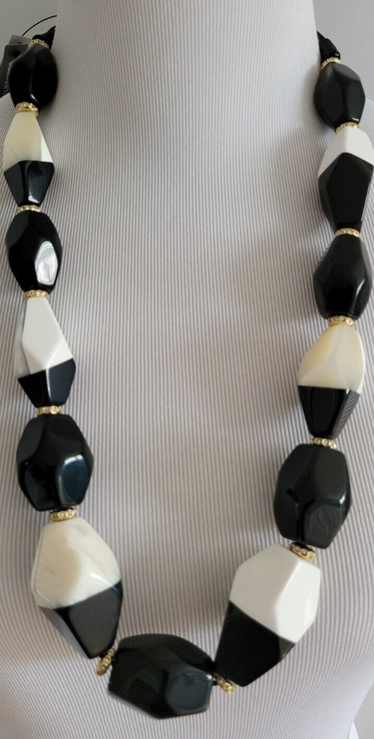 CHICO'S ADJUSTABLE SINGLE STRAND NECKLACE