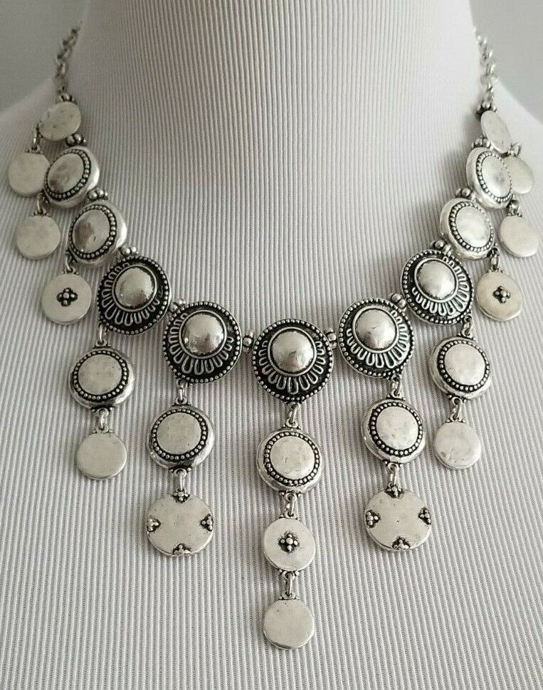 CHICO'S SILVER-TONE CIRCLE BIB NECKLACE