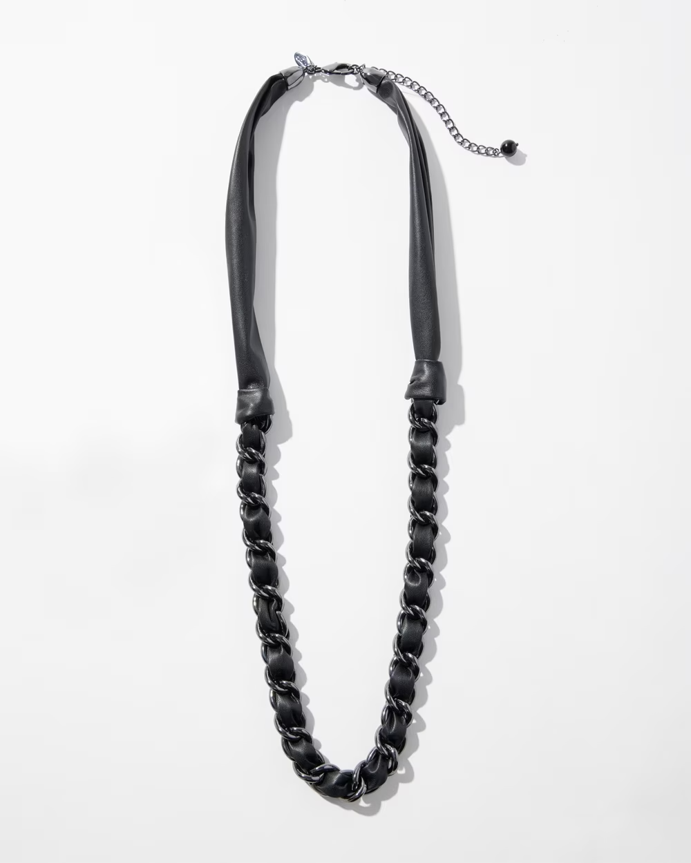 CHICO' S FAUX LEATHER SINGLE STRAND NECKLACE