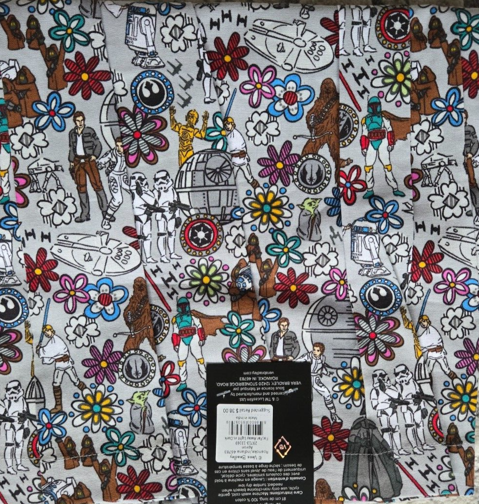 Vera Bradley Star Wars, Far, Far Away Light Vs Dark Adult Apron Tablier