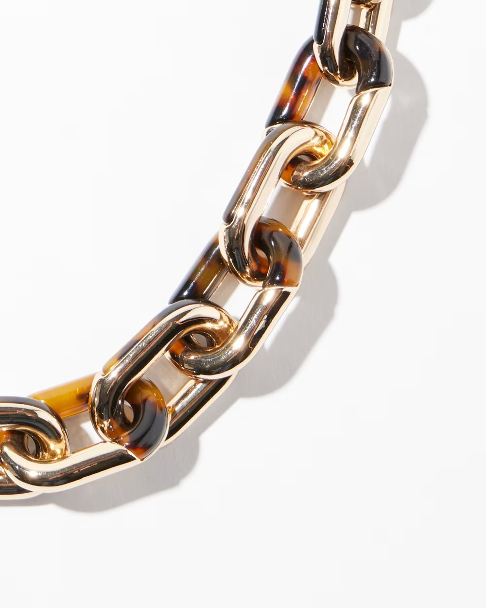 CHICO' S GOLD TONE & TORT BIB NECKLACE