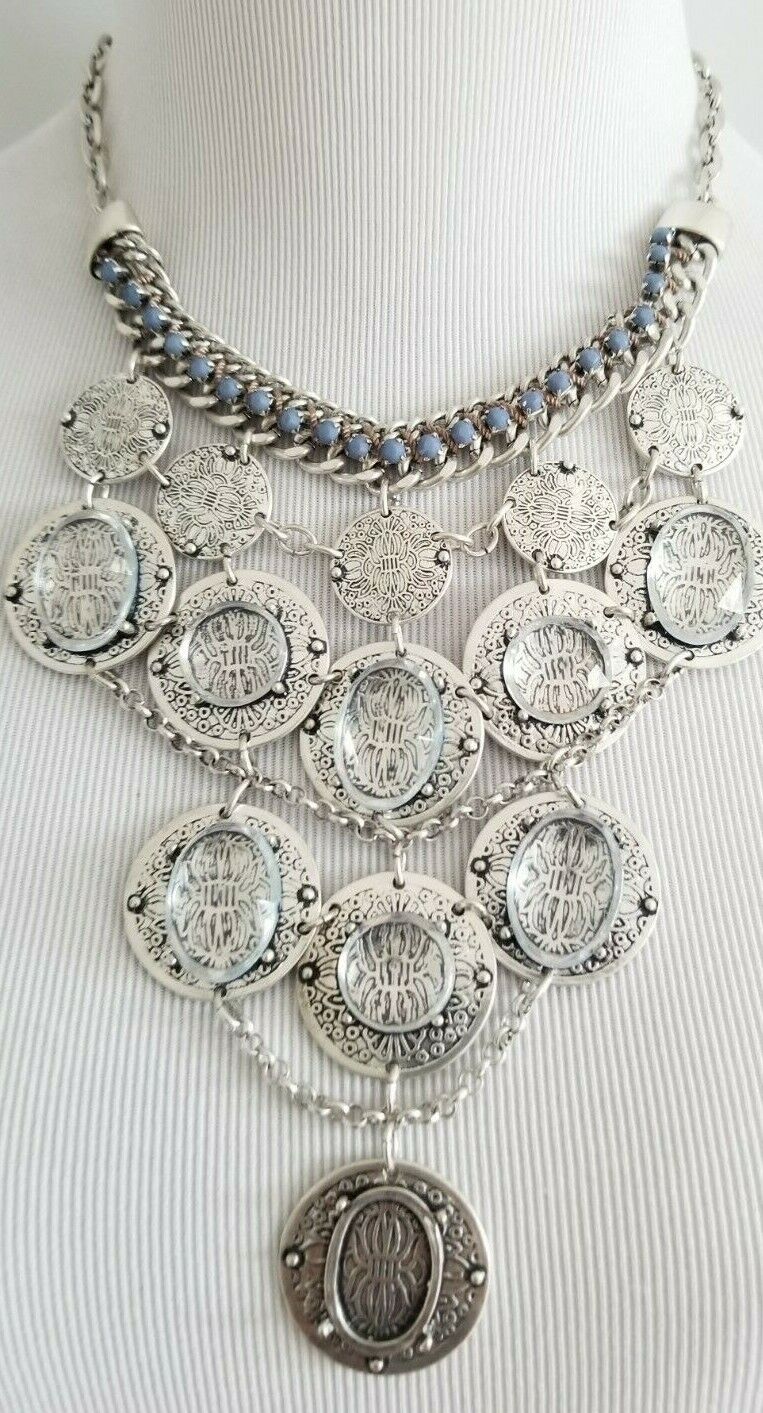 CHICO'S SILVERTONE AND BLUE BIB NECKLACE