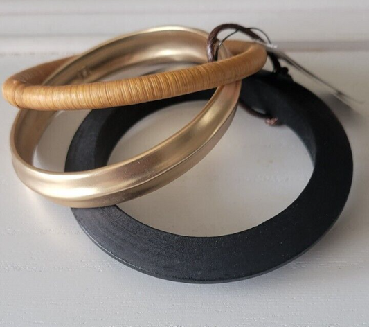 CHICO'S SET OF THREE BANGLE BRACELET