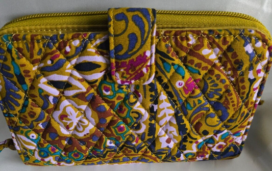 Vera Bradley Essential Tab Wallet, Buta Spray