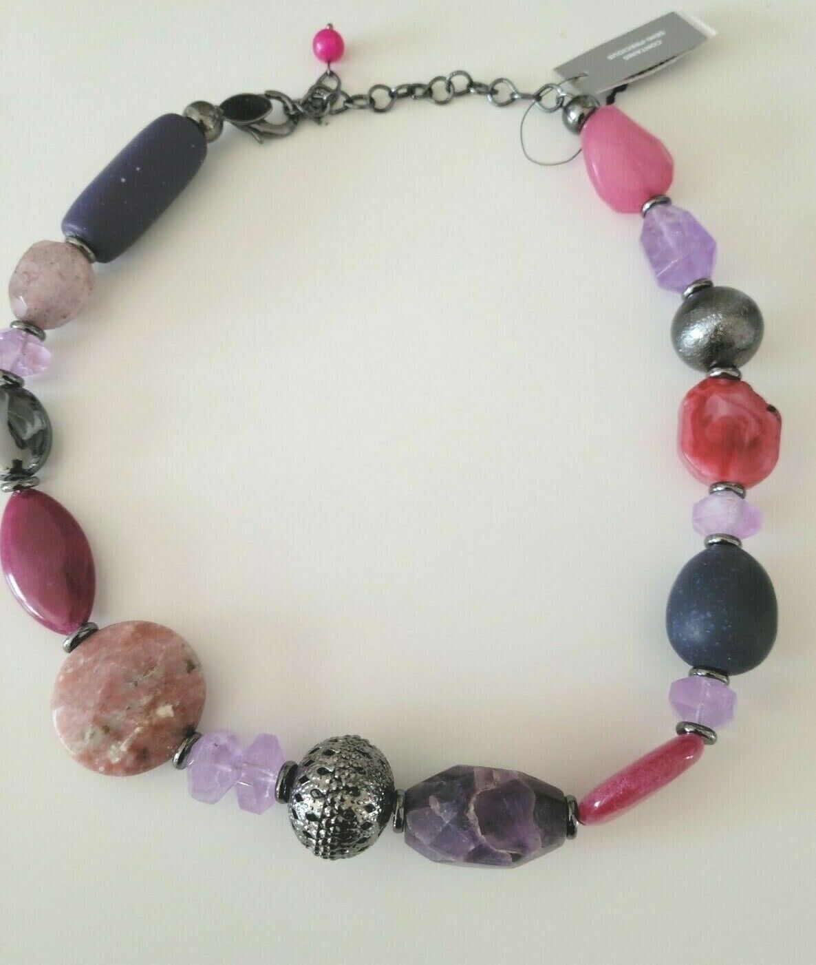 CHICO'S MULTICOLOR SINGLESTRAND NECKLACE