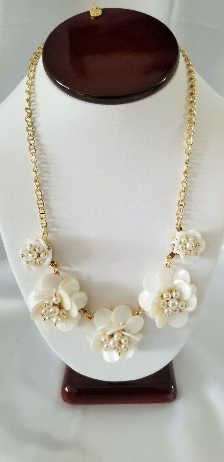 TALBOTS POSY NECKLACE
