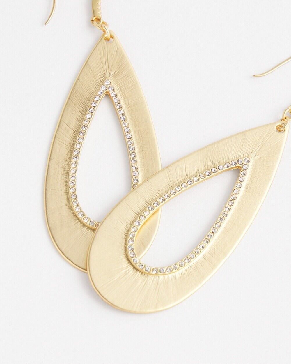 CHICO'S NO DROOP GOLD TONE TEARDROP EARRINGS