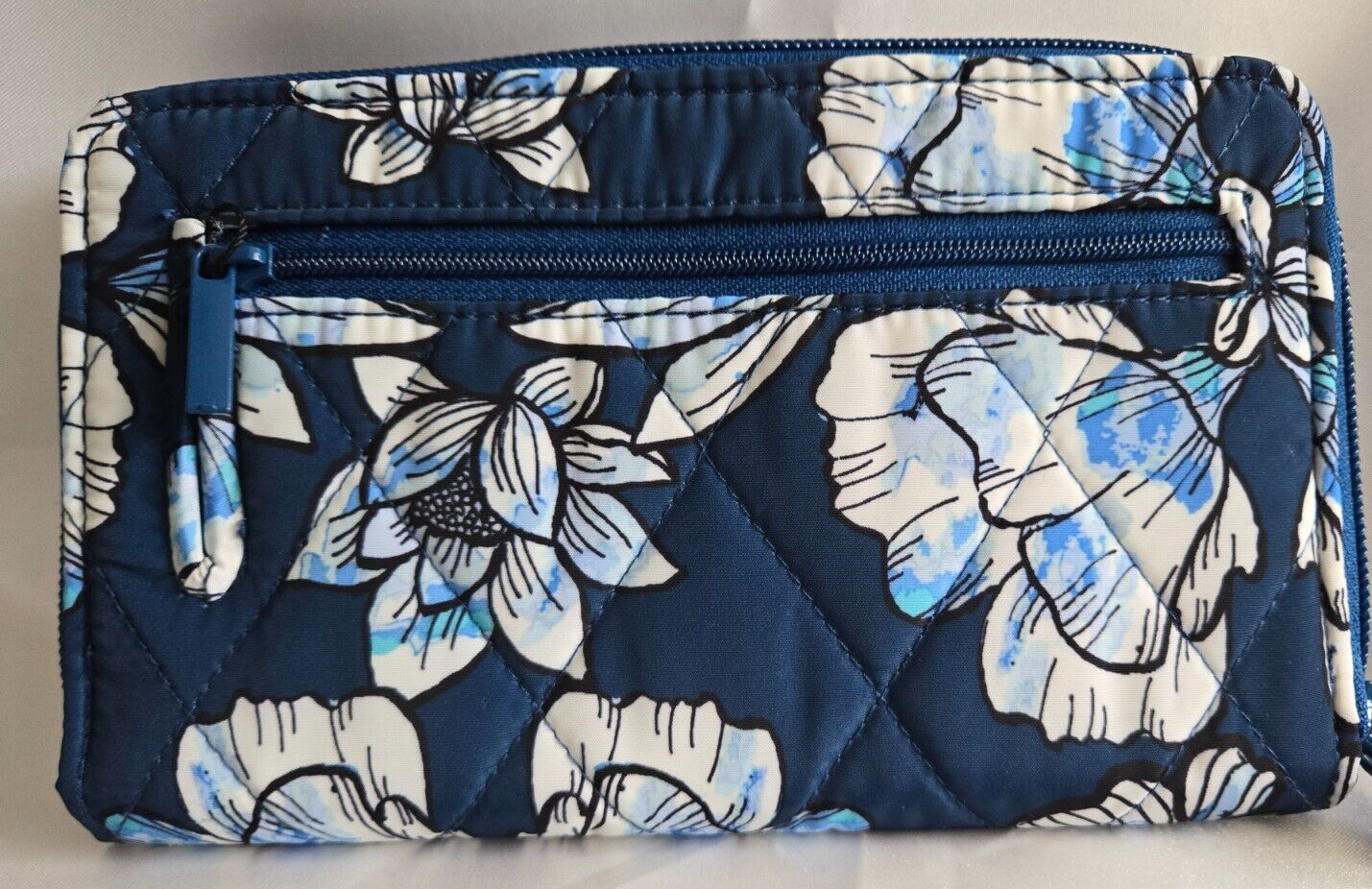 Vera Bradley RFID Turnlock Wallet, Dive Floral Medallion