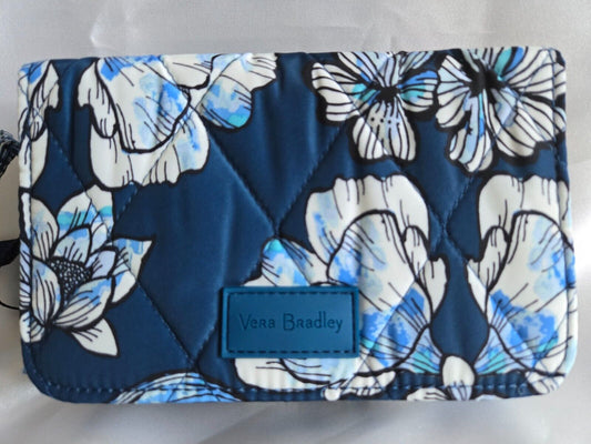 Vera Bradley RFID Protection 3 in 1 Crossbody, Dive Floral Medallion