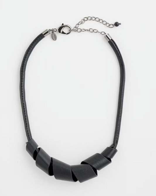 CHICO' S LEATHER TWIST NECKLACE