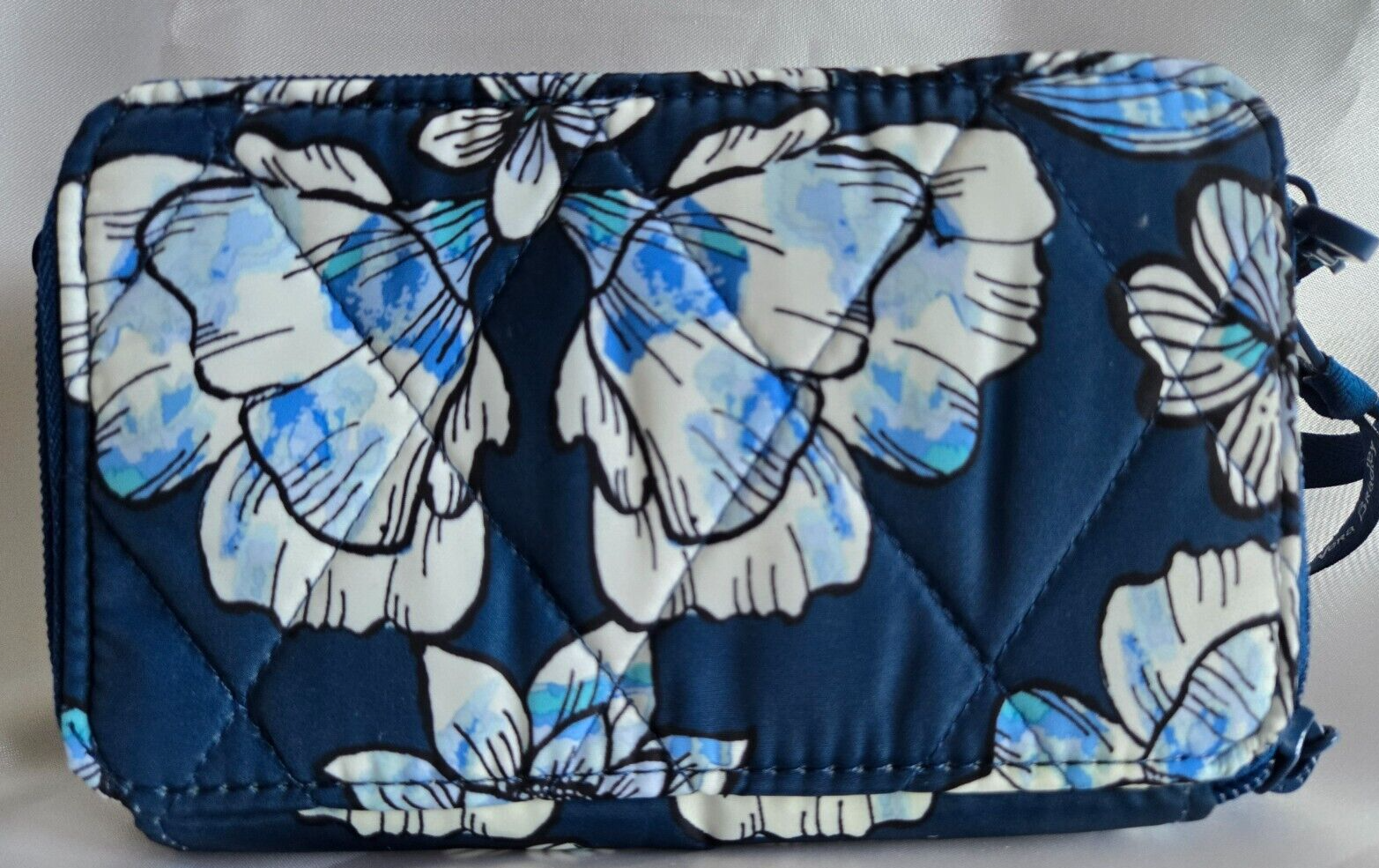 Vera Bradley RFID Protection 3 in 1 Crossbody, Dive Floral Medallion