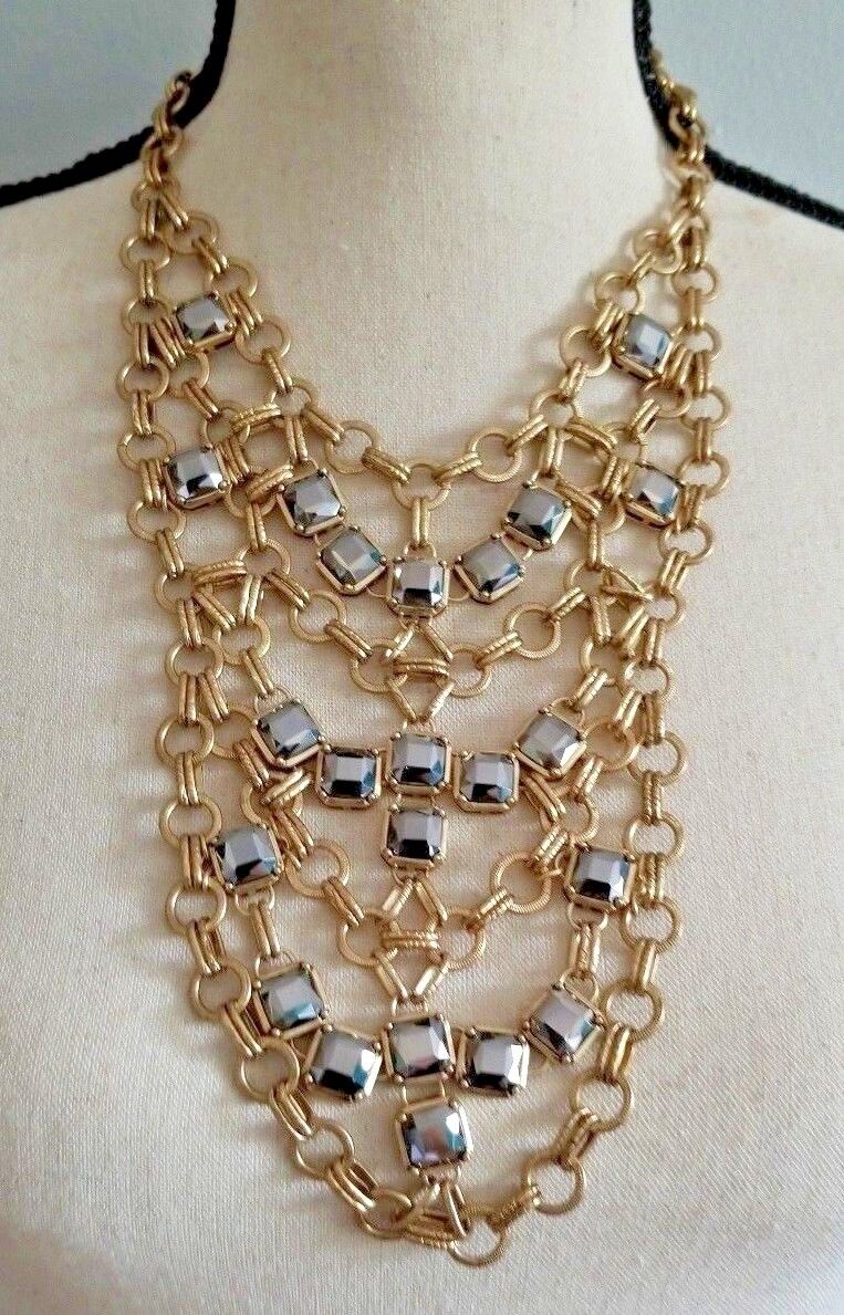 CHICO'S MIA STATEMENT NECKLACE