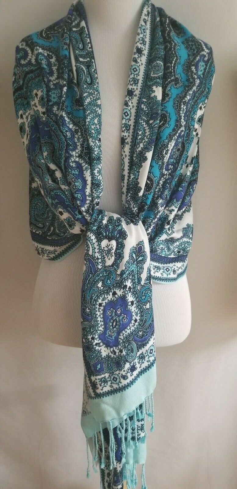 TALBOTS OCCASION WRAP MEDALLION