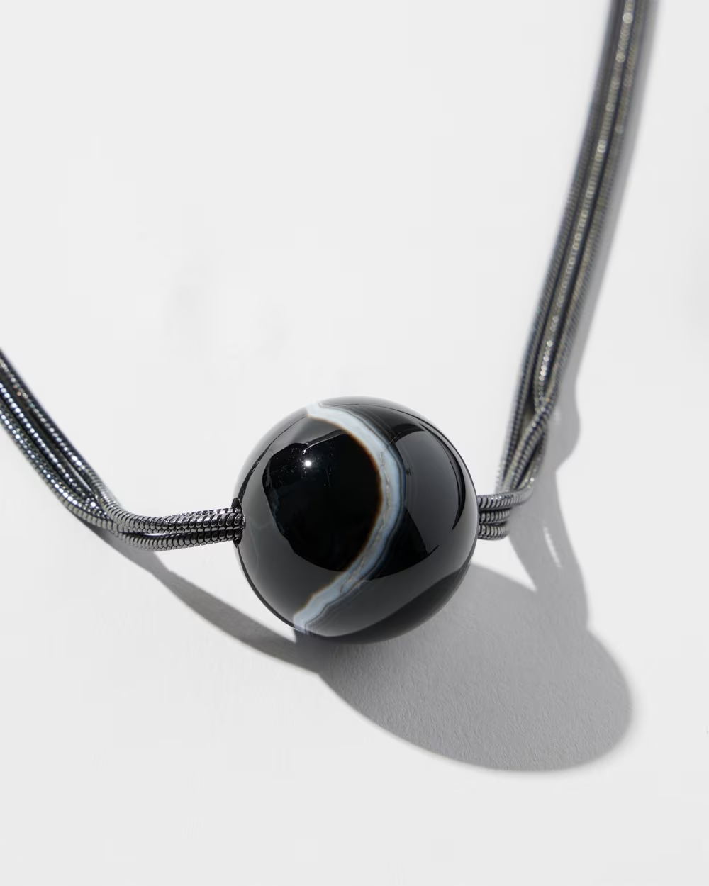CHICO' S AGATE PENDANT NECKLACE
