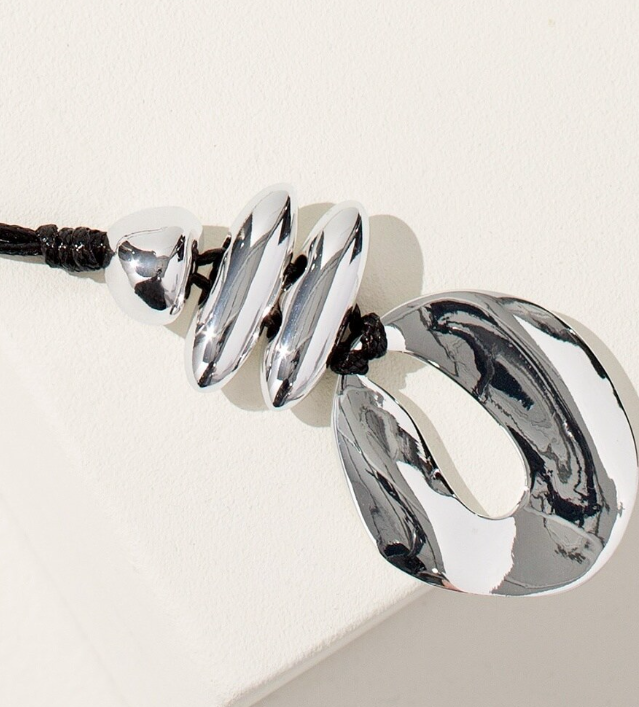 CHICO'S SILVER TONE ADUSTABLE PENDANT NECKLACE