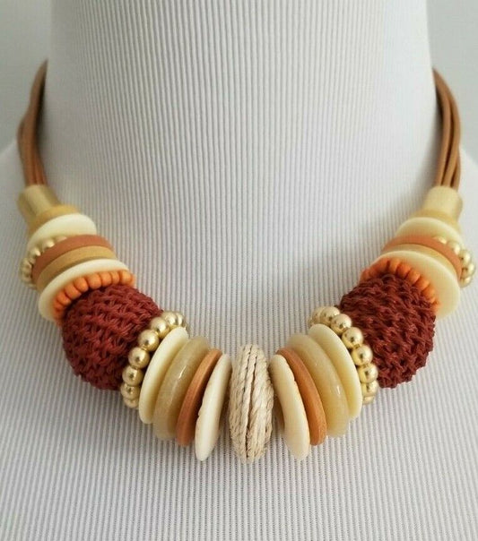 CHICO'S SHORT BEADED WARM-TONE NECKLACE