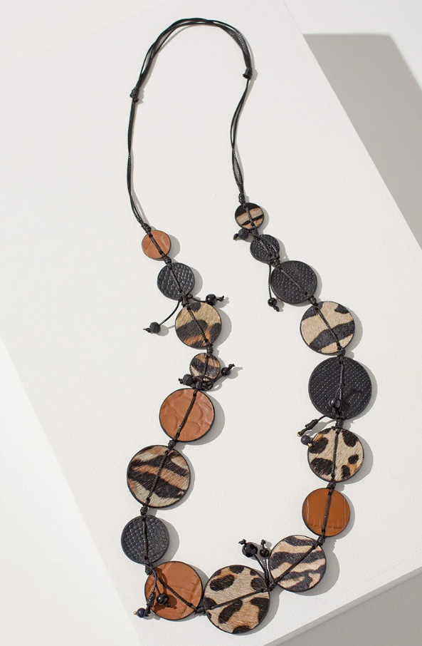 CHICO'S ADJUSTABLE LEATHER NECKLACE