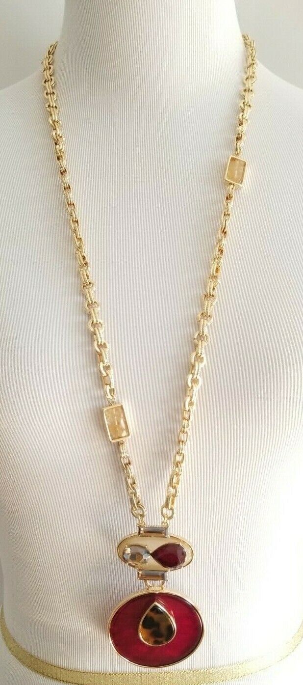 CHICO'S LONG FAUX-TORTOISESHELL AND SHIRAZ-HUED PENDANT NECKLACE