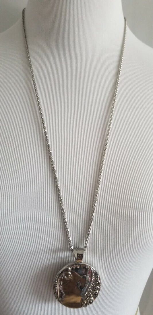 CHICO'S REVERSIBLE MIXED-METAL SHINE PENDANT NECKLACE
