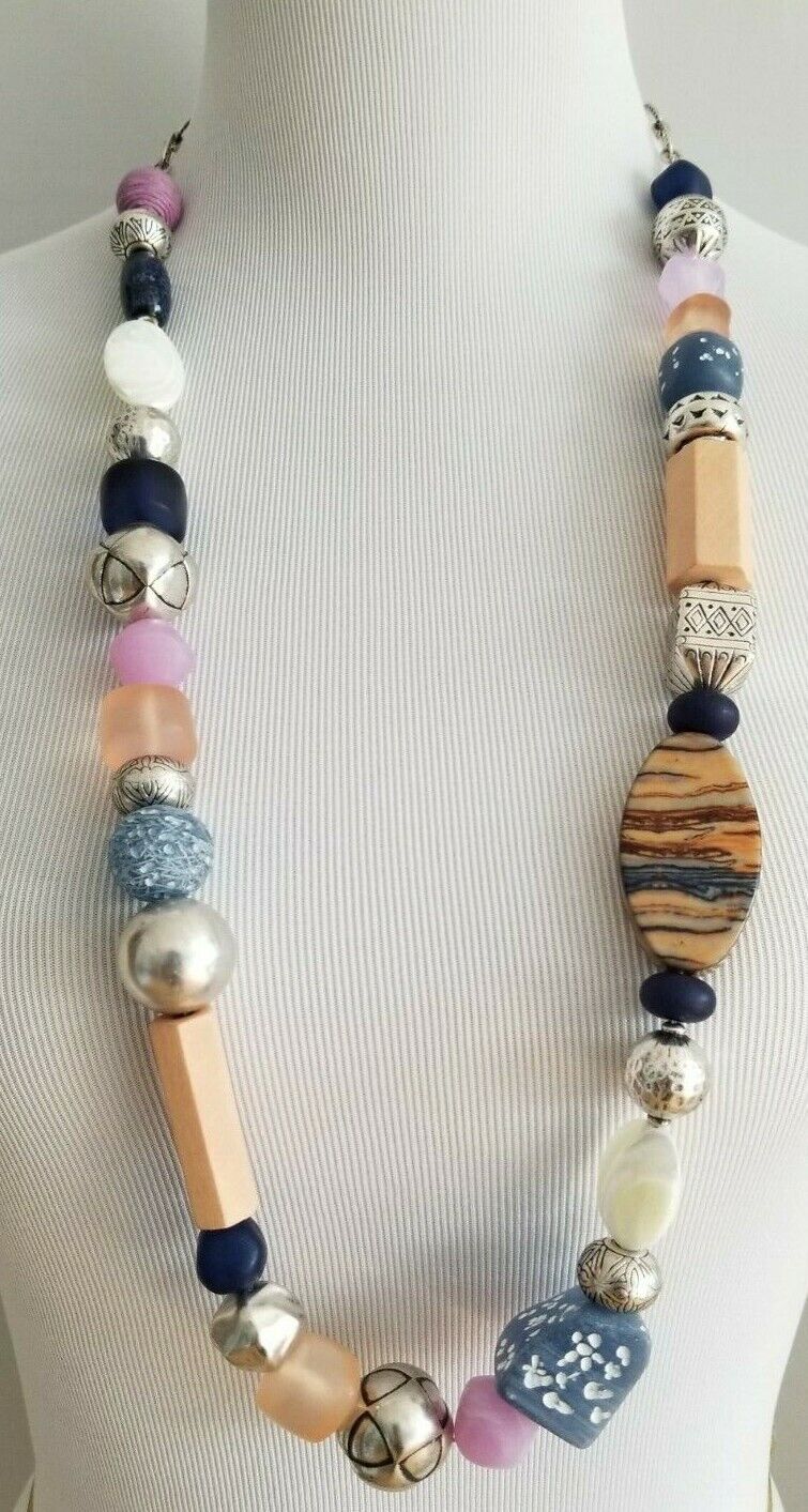 CHICO'S BEADED MULTI-COLORED SINGLE-STRAND NECKLACE