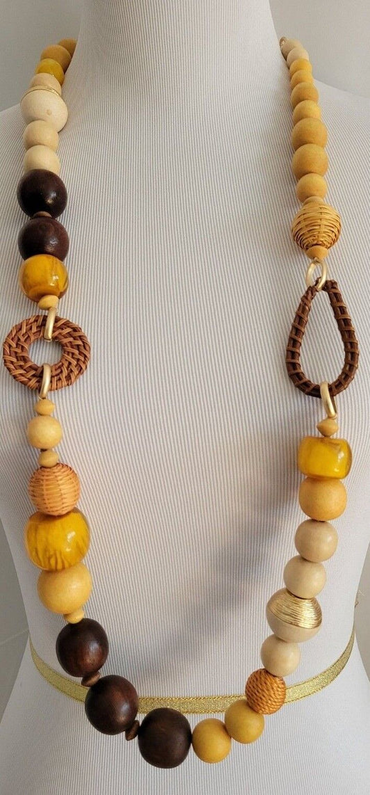 CHICO'S WOOD BEAD SINGLE STRAND NECKLACE
