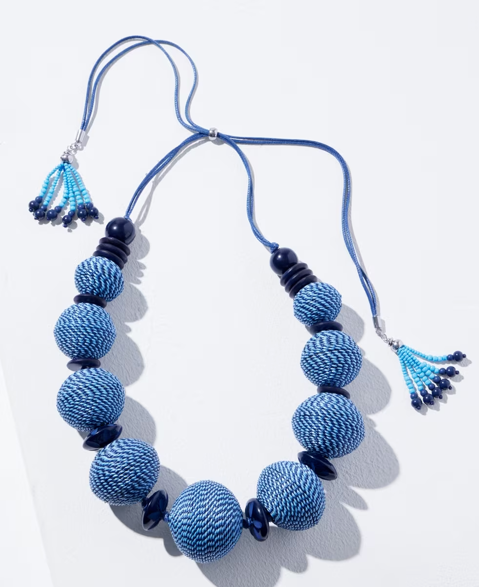 CHICO' S ADJUSTABLE SINGLE STRAND NECKLACE