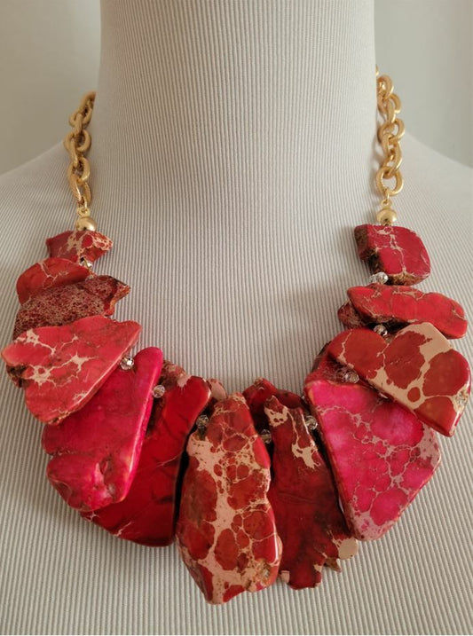 CHICO'S RED-DYED GENUINE VARSCIATITE NECKLACE