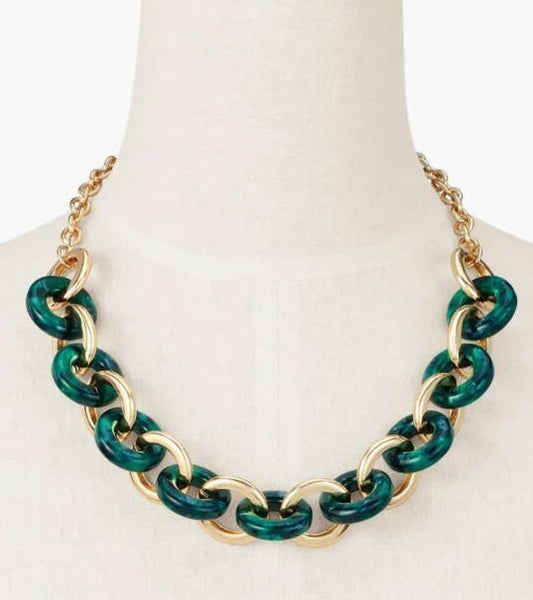 TALBOTS MARBLED RESIN SHORT LINKS NECKLACE
