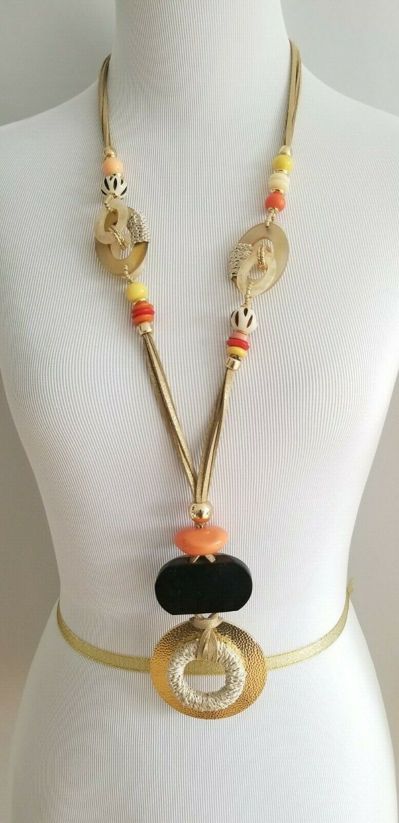 CHICO' S BEADED WARM-TONE STATEMENT PENDANT NECKLACE