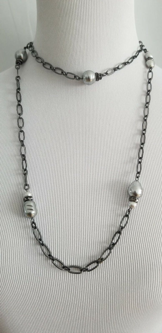 CHICO'S SINGLE-STRAND FRESHWATER PEARL NECKLACE