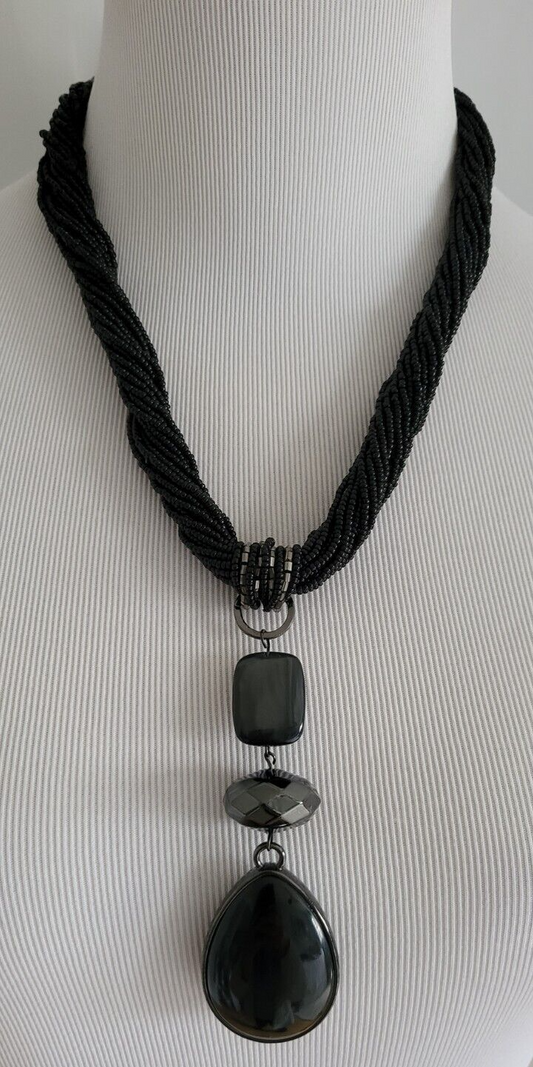 CHICO' S BEADED BLACK PENDANT NECKLACE