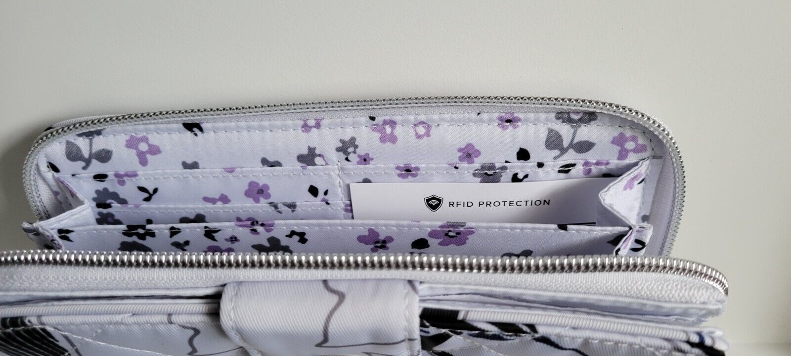Vera Bradley RFID Turnlock Wallet Twilight Garden Black White Gray