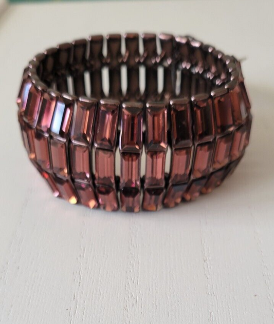 CHICO'S PURPLE STONE STRETCH BRACELET