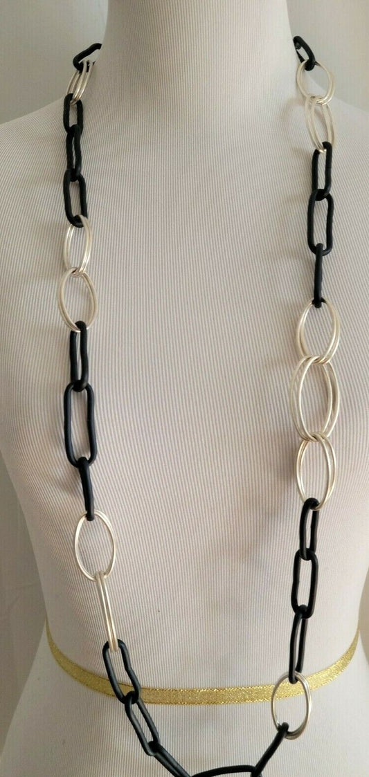 CHICO'S DARK NAVY LINKS SINGLESTRAND NECKLACE