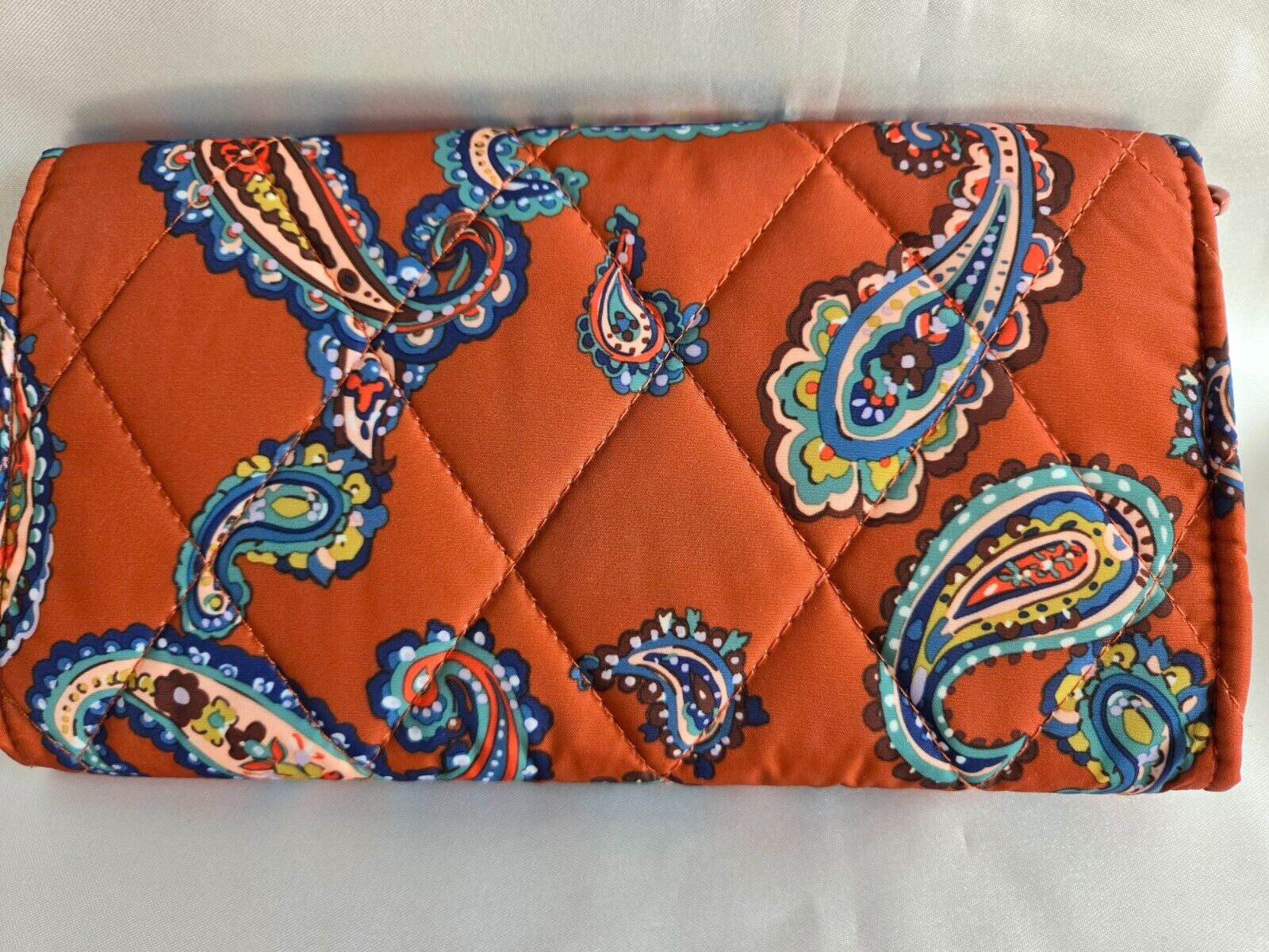 Vera Bradley Ultralight Wallet Crossbody, Manor Paisley